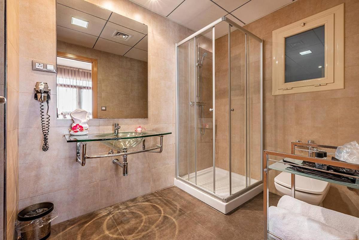 Hotel Pere III El Gran Vilafranca del Penedès Zewnętrze zdjęcie
