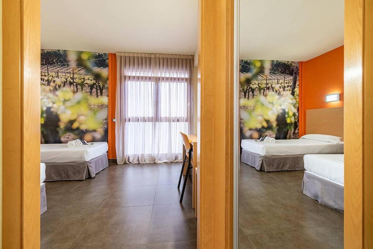 Hotel Pere III El Gran Vilafranca del Penedès Zewnętrze zdjęcie