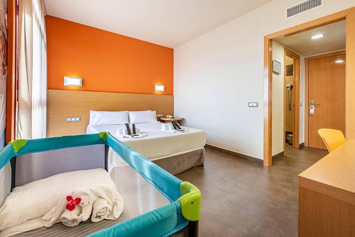 Hotel Pere III El Gran Vilafranca del Penedès Zewnętrze zdjęcie